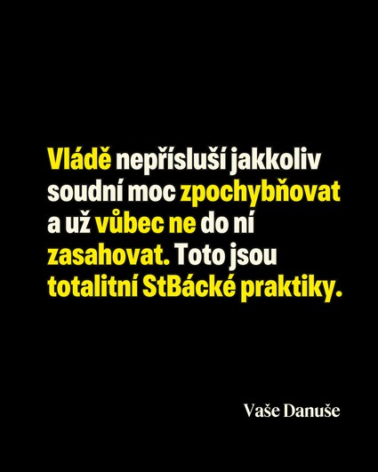 Totalitní StBácké praktiky. Ústava a ústavní pořádek nejsou,…